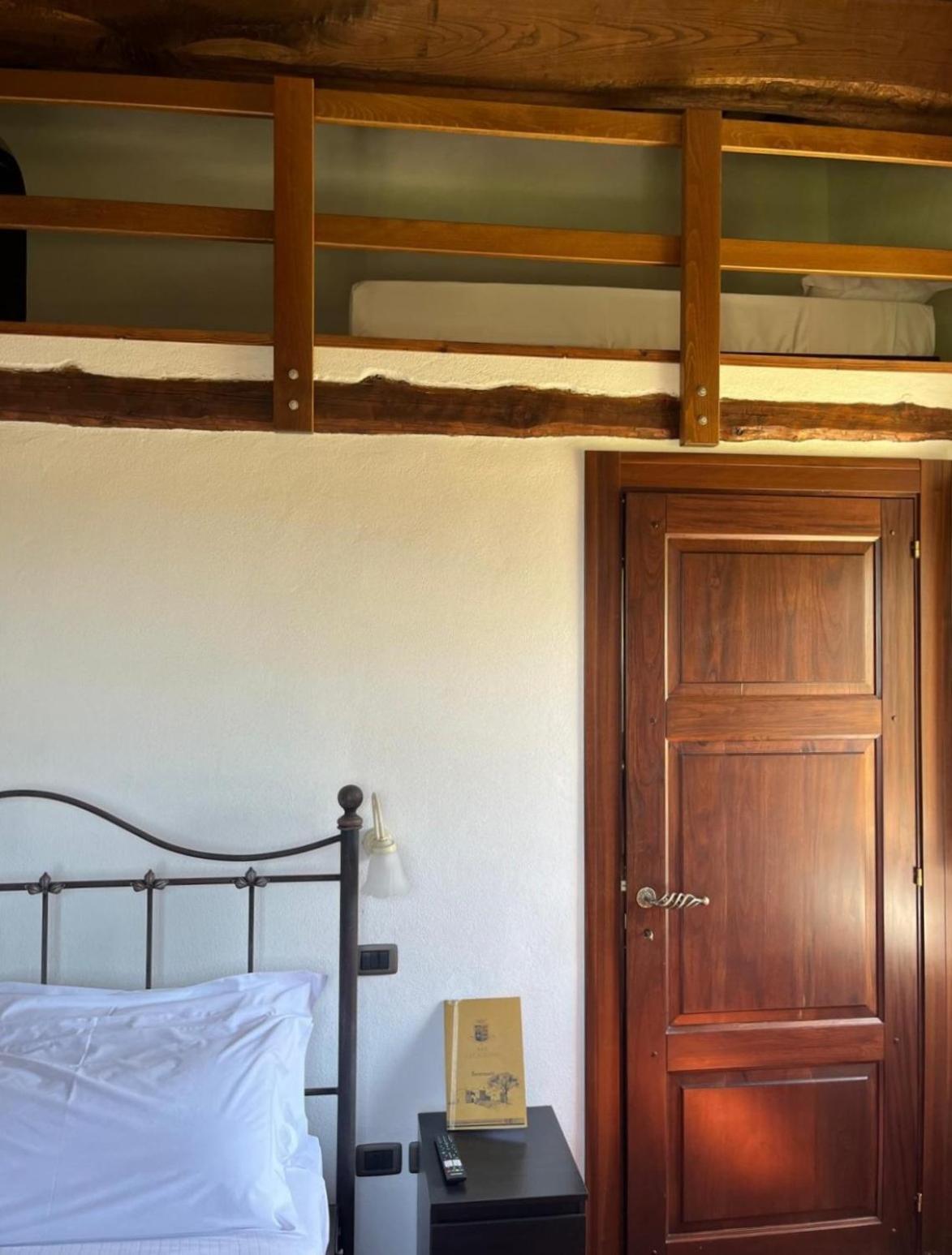 Aia Leccioni Farm stay